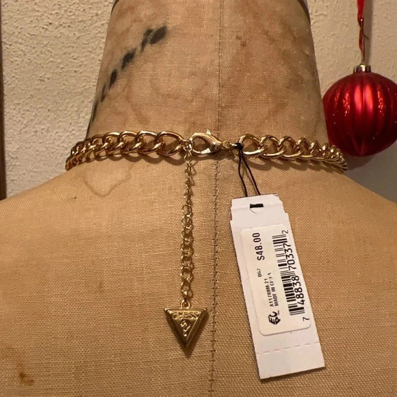 GUESS Gold-Tone Crystal & Fringe Statement Necklace NWT - Picture 3 of 4